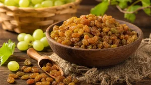 کشمش پلویی ارگانیک با ظاهر طبیعی